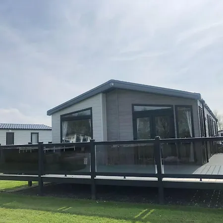 Blissful Haven Lakeland